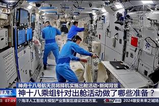 队报网友票选2023年法甲最佳阵容：姆巴佩登贝莱入选